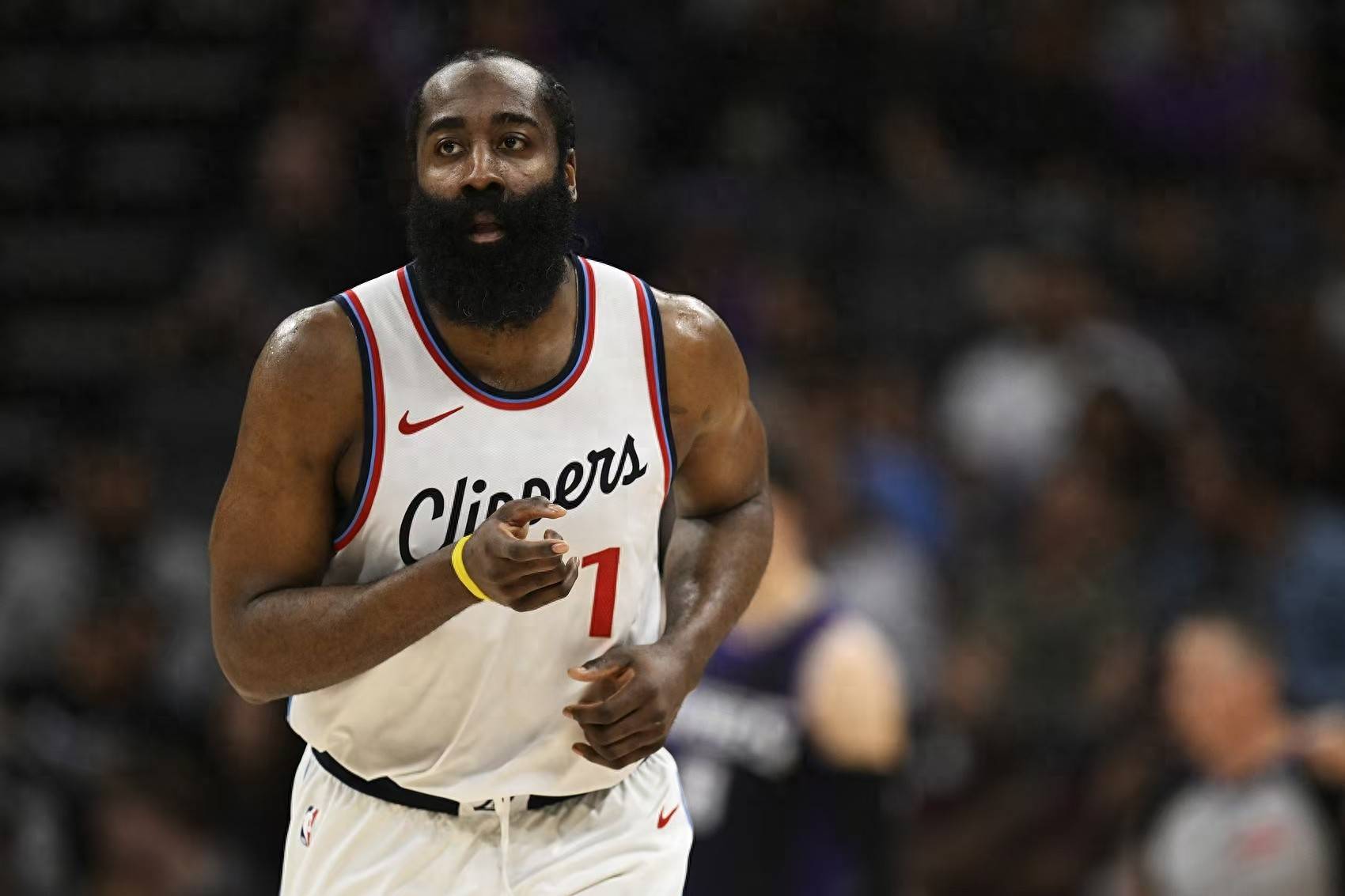 爱游戏APP下载-哈登重要时刻战术调整，法国队带队取胜！-爱游戏APP下载